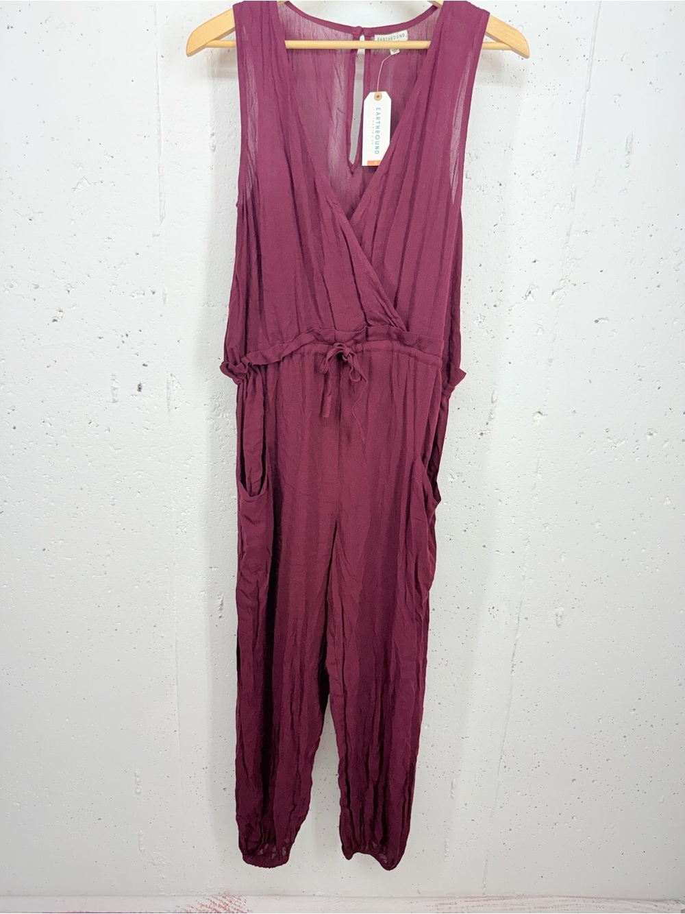 Earthbound size Medium Maroon Lightweight Sleeveless Jumpsuit New
